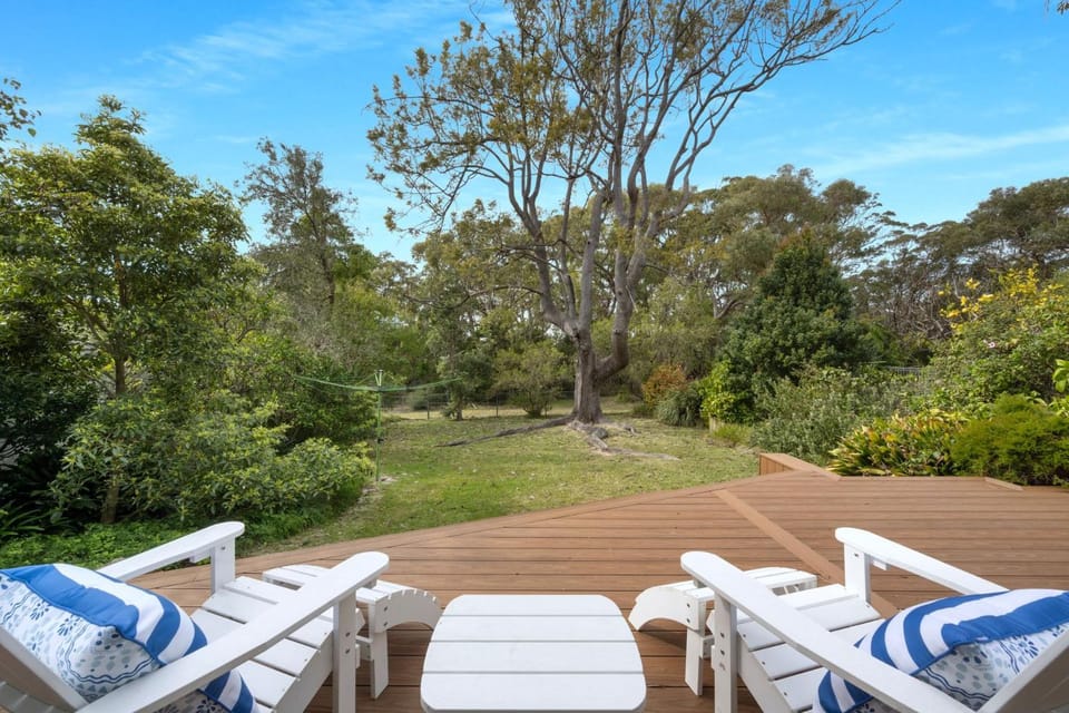 Day, Natural landscape, Garden, Garden view, sunbed
