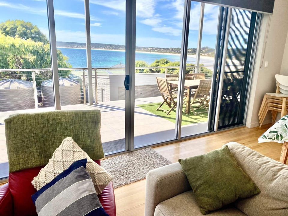 Annies View House in Emu Bay