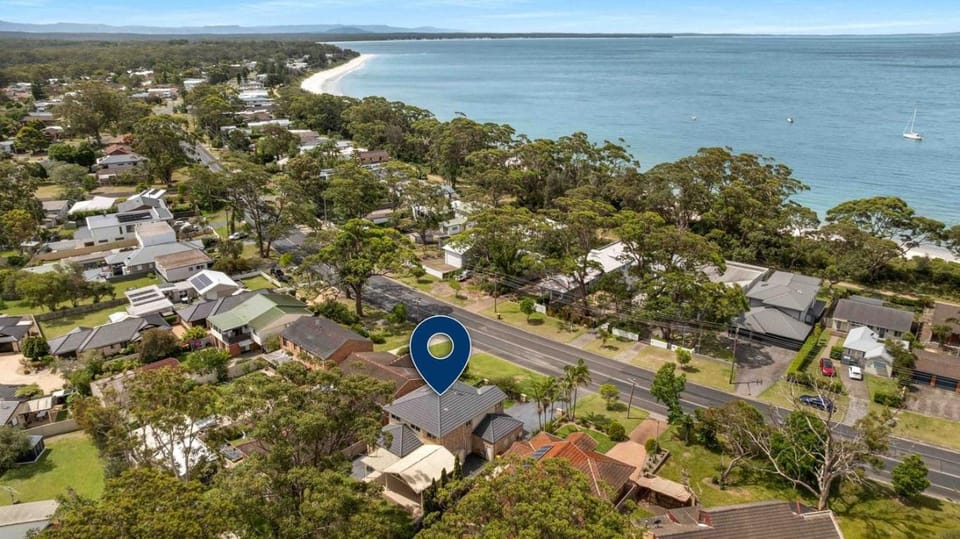 Spectacular - Belle Escapes Jervis Bay House in Vincentia