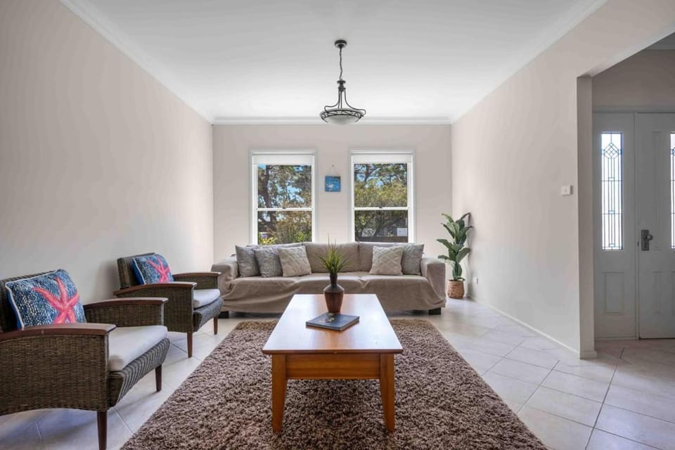 Spectacular - Belle Escapes Jervis Bay House in Vincentia