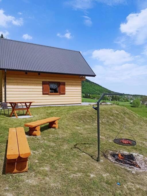 Spring, Natural landscape, BBQ facilities