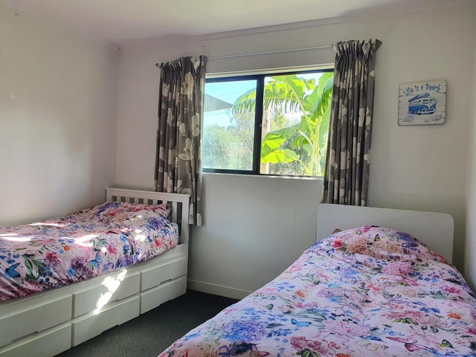 Bookabarn House in Northland