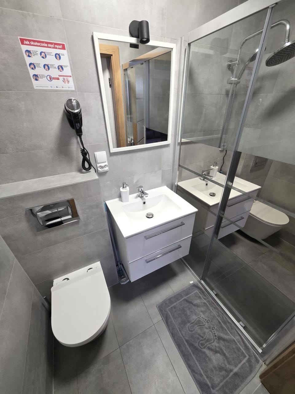 Shower, Toilet, Bathroom