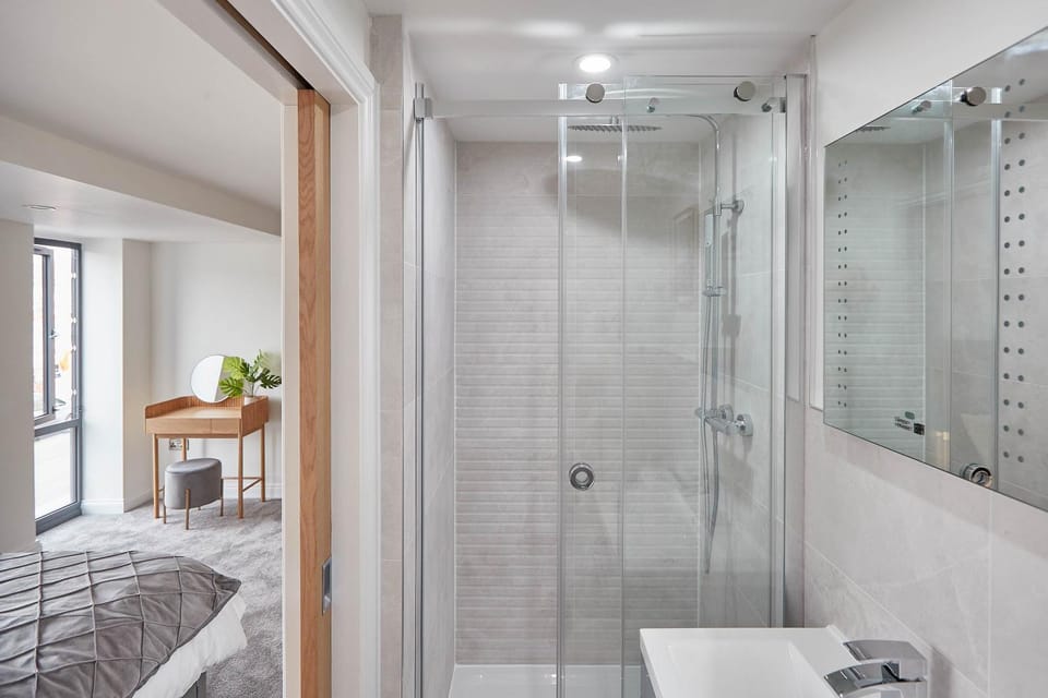 Bathroom, Bedroom