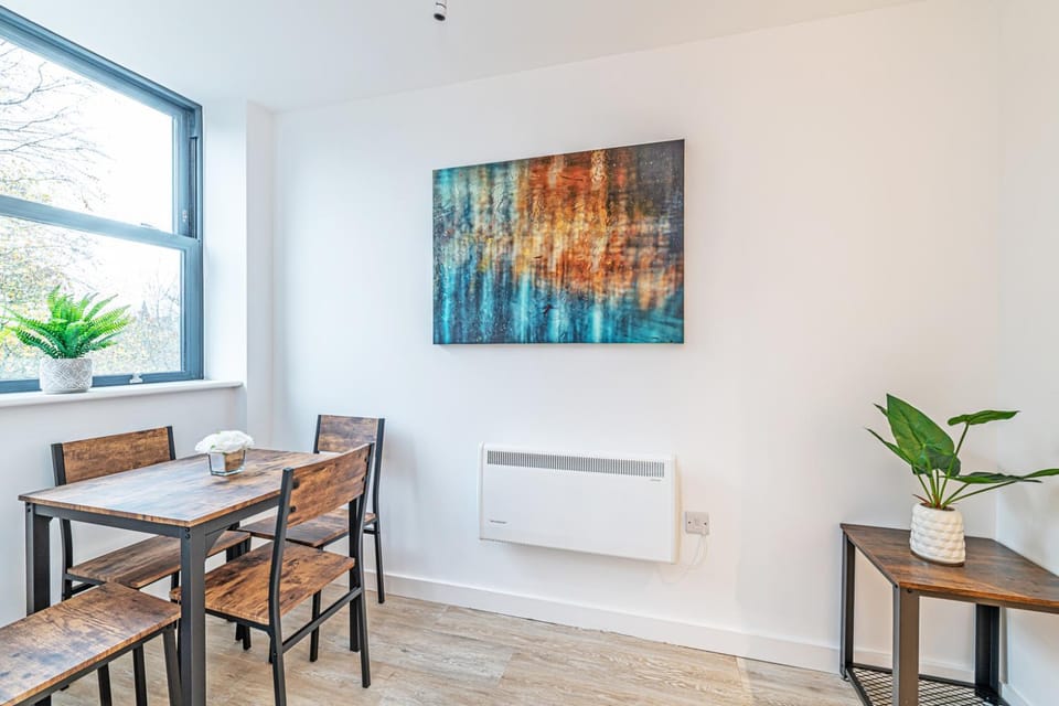Dining area, kitchen
