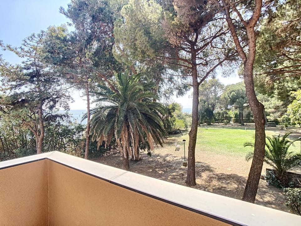 Neighbourhood, View (from property/room), Balcony/Terrace