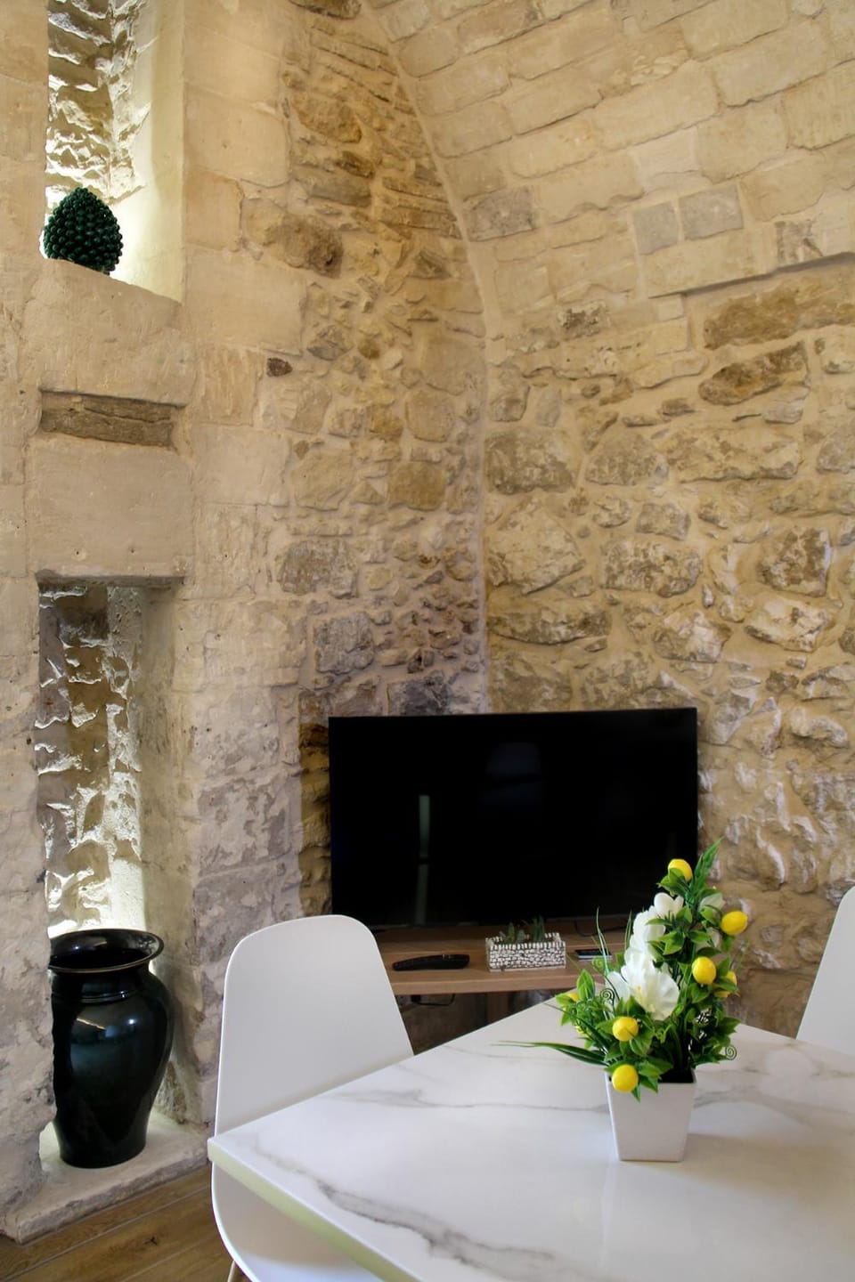 Communal lounge/ TV room, Breakfast