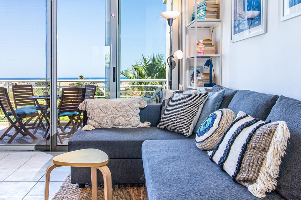 Balcony/Terrace, Living room, Seating area, Sea view