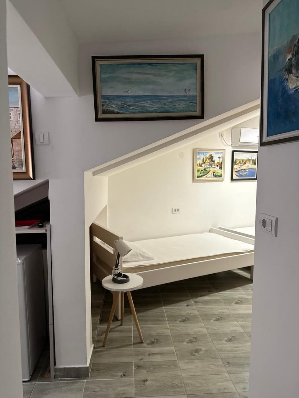 Bed, Decorative detail