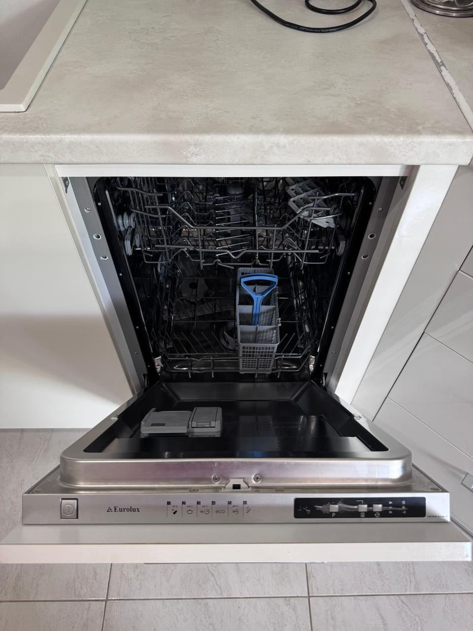 Kitchen or kitchenette, dishwasher, pet friendly, kitchen