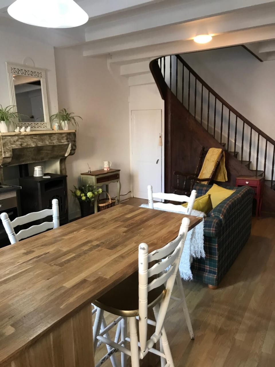 Montemboeuf - Cottage - Sleeps 2 - Parking House in Nouvelle-Aquitaine