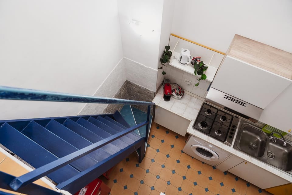 Kitchen or kitchenette, minibar, pet friendly, stove