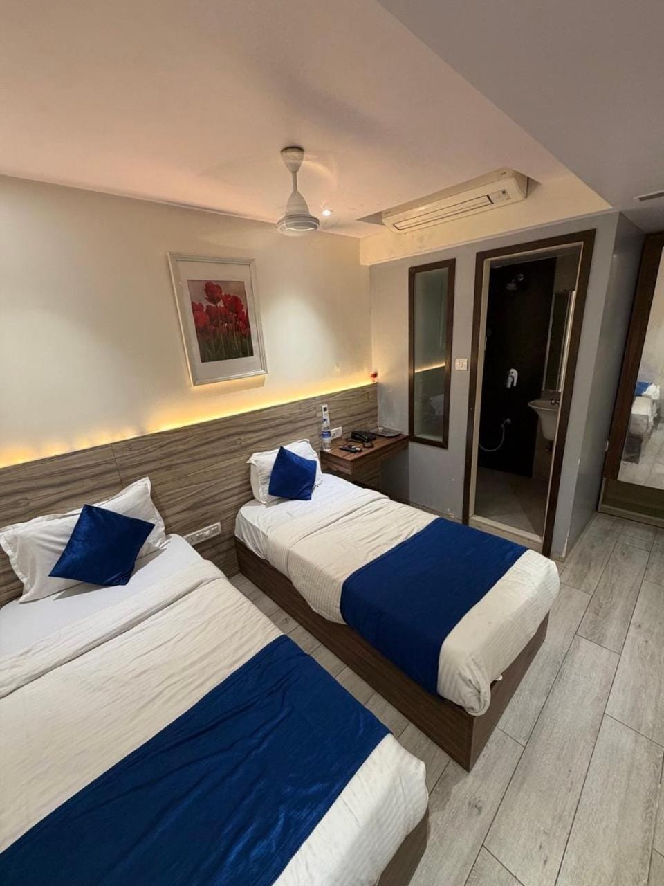 Bed, Bathroom, TV and multimedia, Bedroom, towels, wardrobe, air conditioner