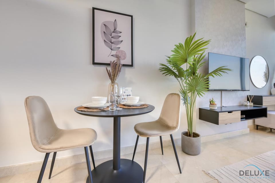 TV and multimedia, Dining area