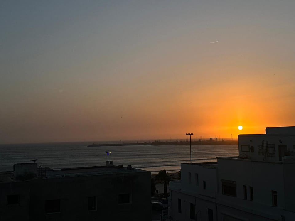 Sea View Private Terrace - Fibre Wi-Fi & Netflix Apartment in Essaouira