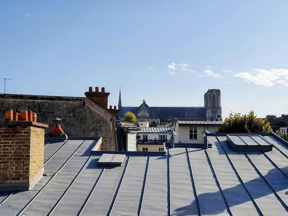 View (from property/room), City view, Landmark view