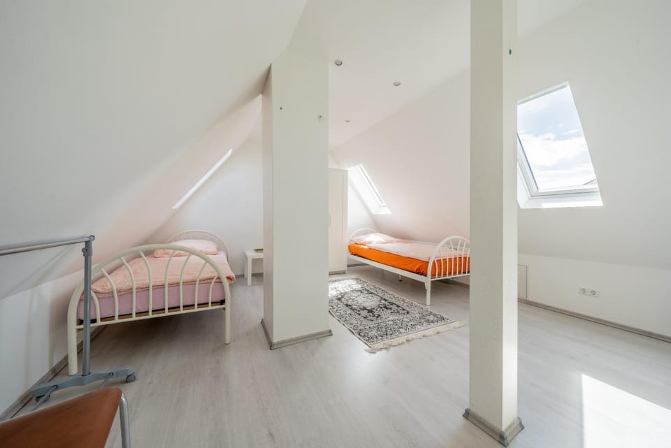 Private Room with own bathroom Vacation rental in Hanover