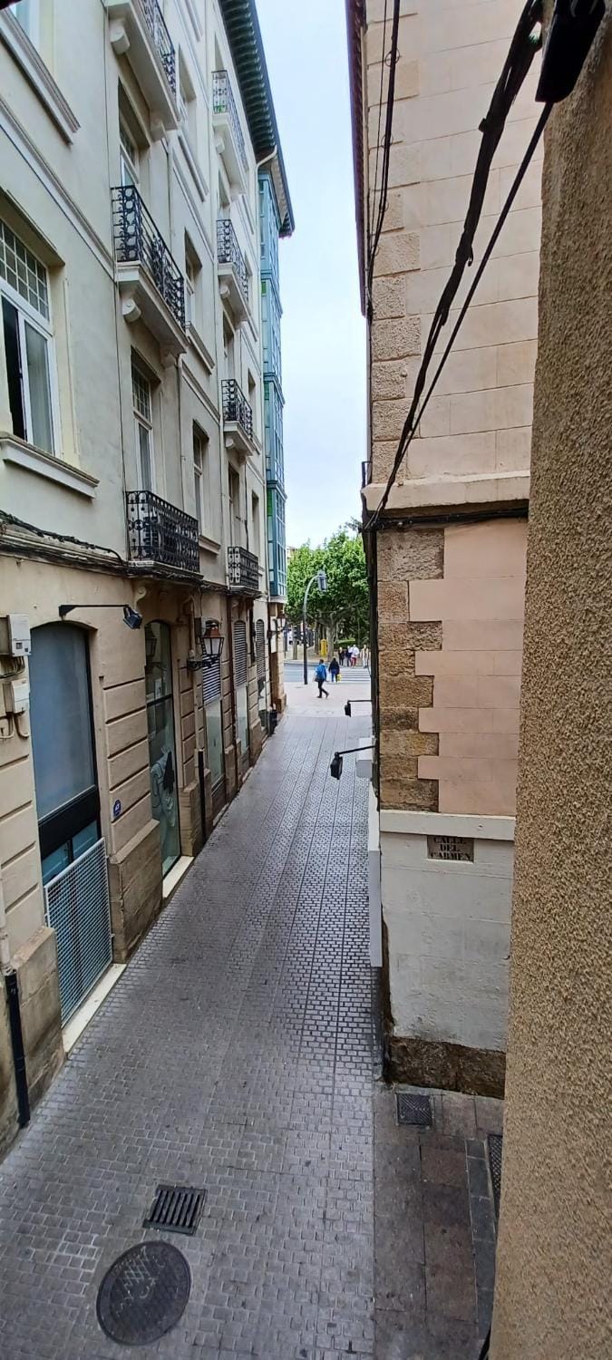 City view, Street view