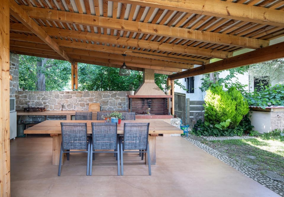 BBQ facilities, Garden, Dining area, Garden view