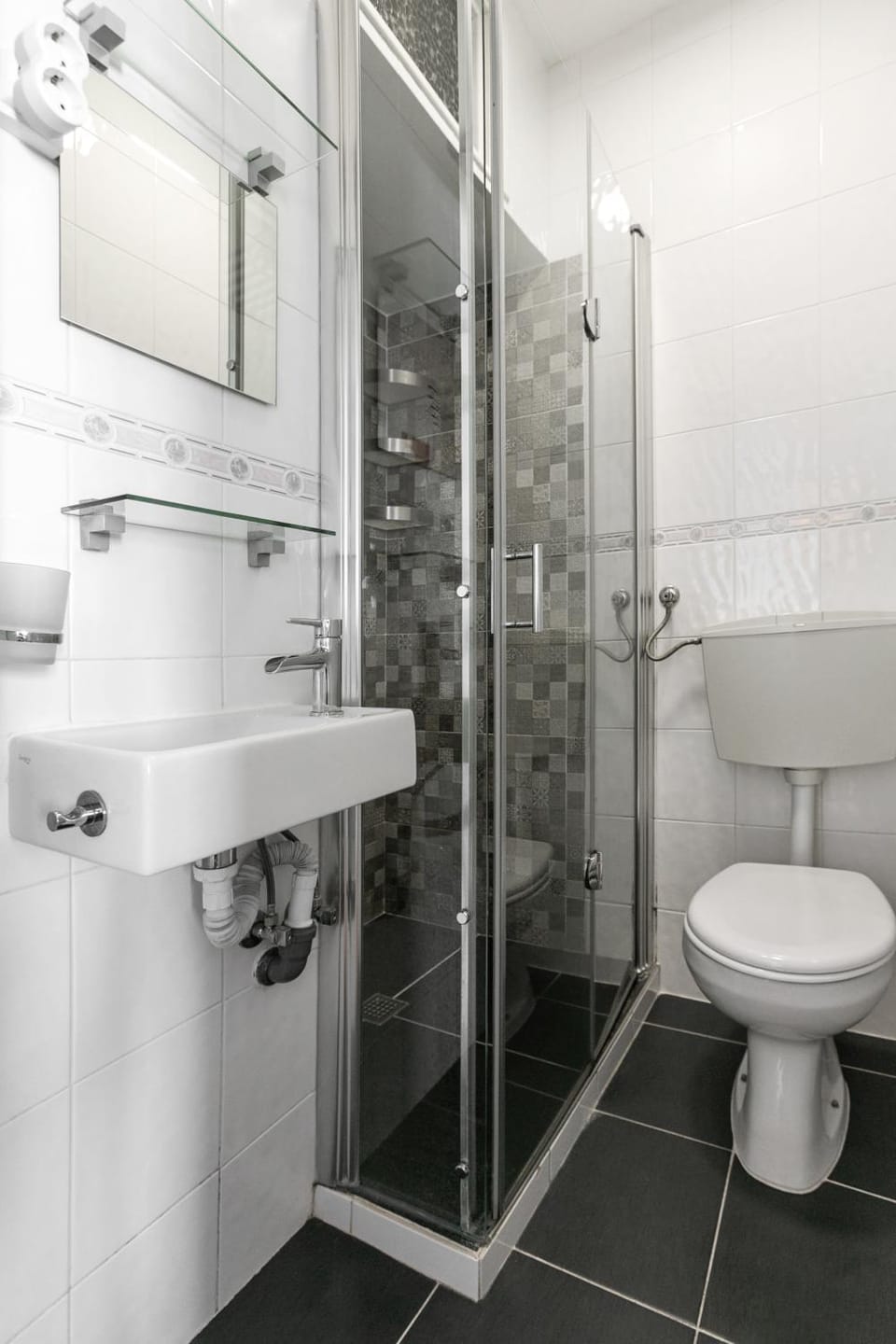 Shower, Toilet, Bathroom, bidet