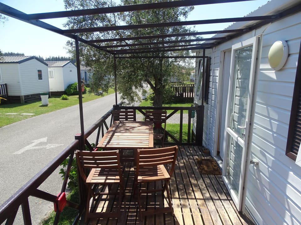 Patio, Balcony/Terrace