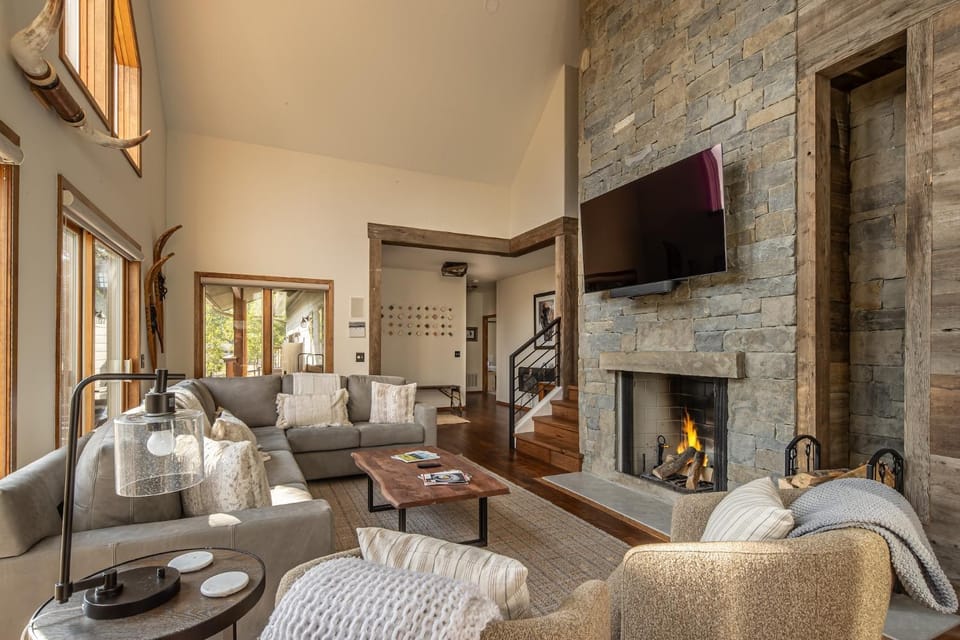 Southfork Retreat House in Big Sky