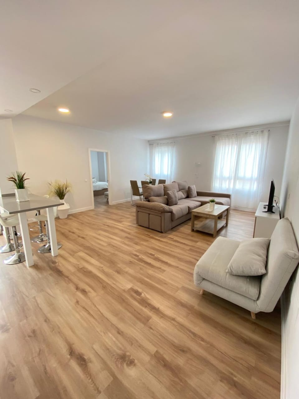 TV and multimedia, Living room, Seating area