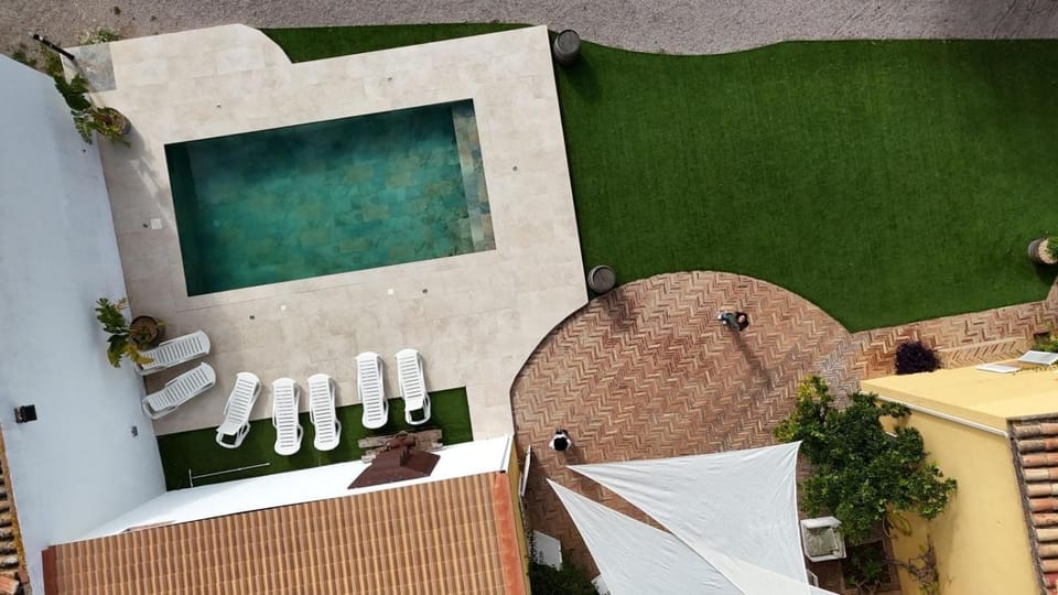 Property building, Swimming pool