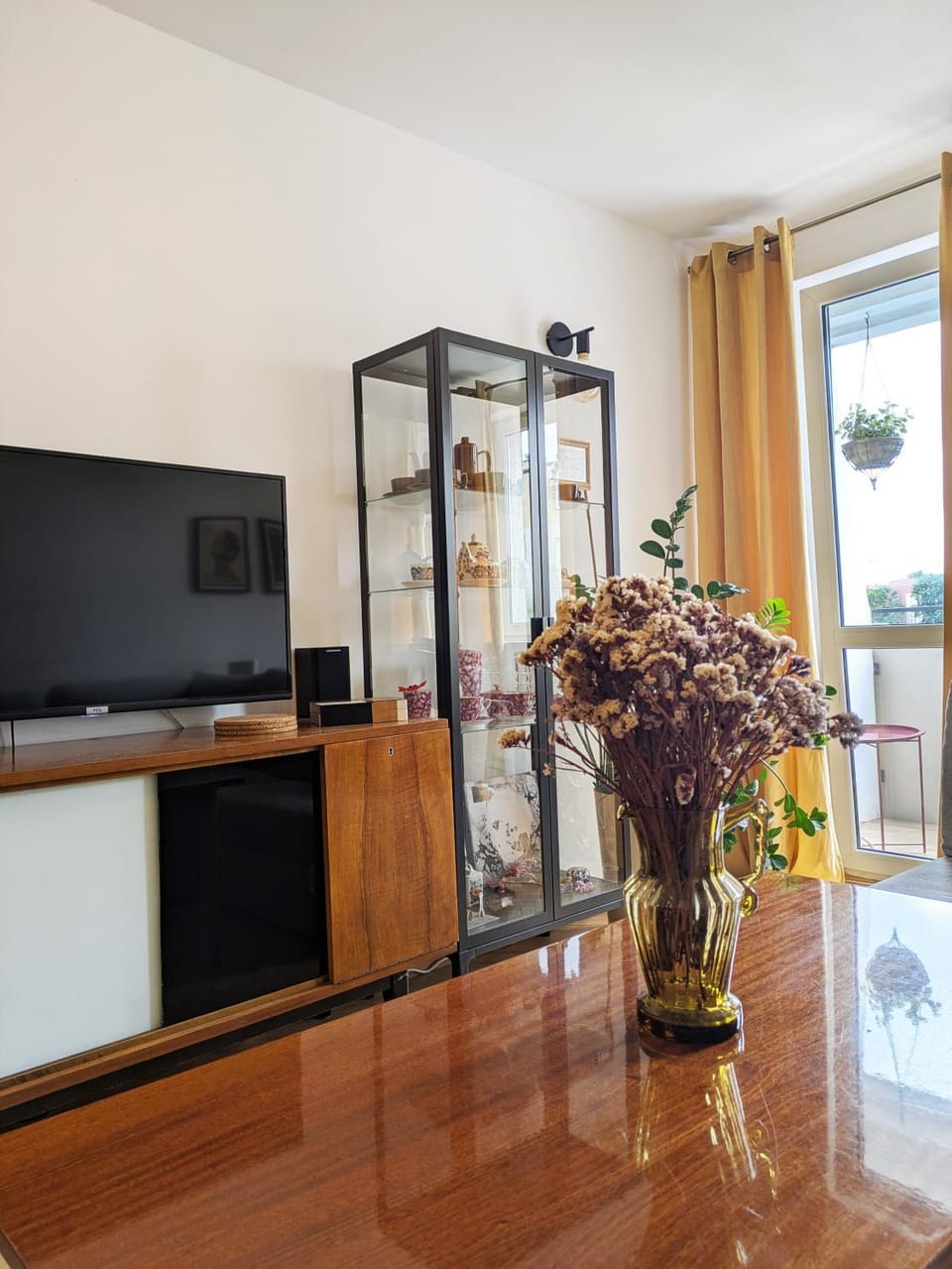 Communal lounge/ TV room, TV and multimedia
