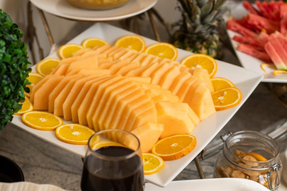 Food and drinks, Food, Breakfast, Continental breakfast, Buffet breakfast, Lunch, Dinner