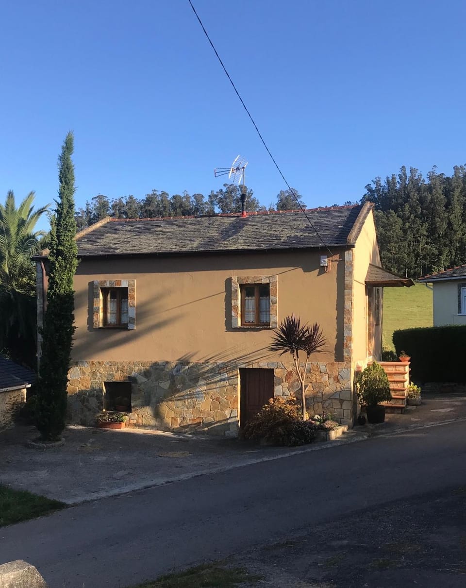 La Casa del Castaño House in Asturias