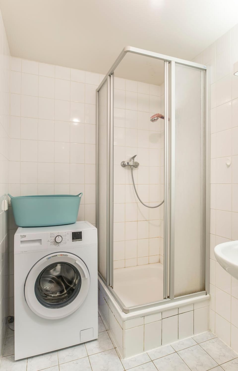 Shower, washing machine