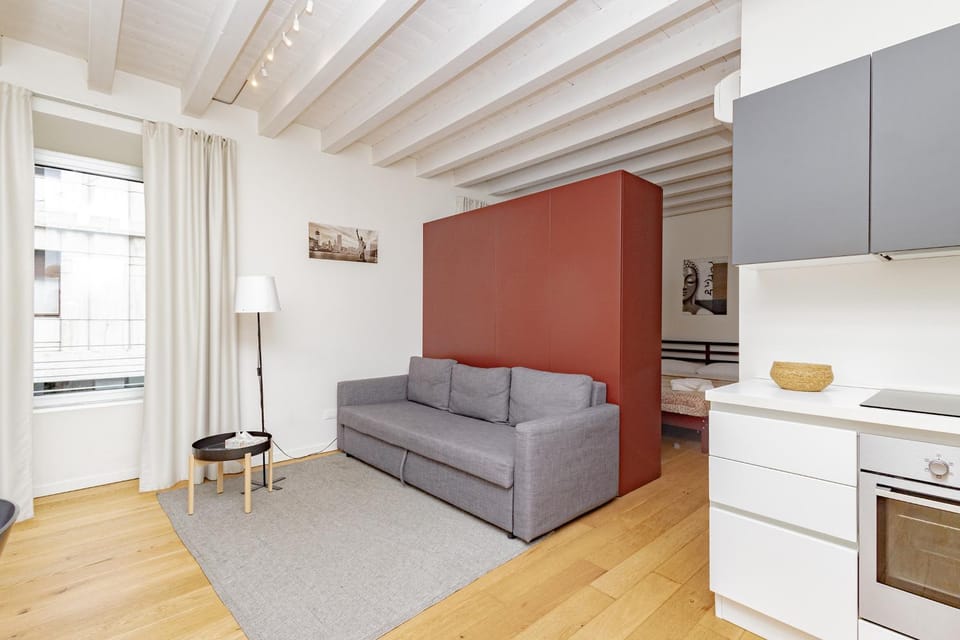 Kitchen or kitchenette, Living room, Seating area, Dining area, minibar, oven, pet friendly, stove