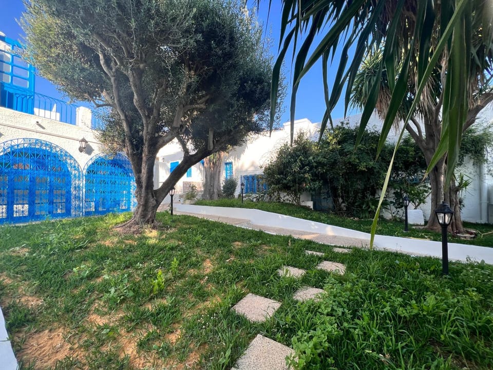 Property building, Garden