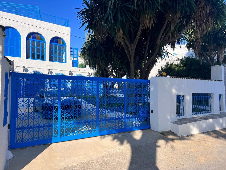 Property building, Facade/entrance