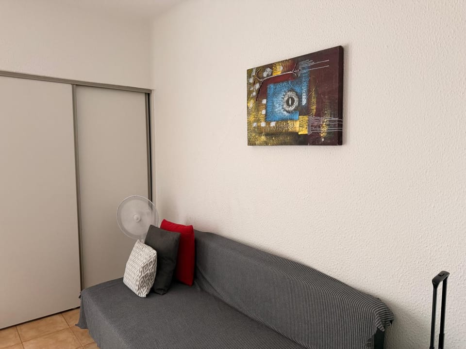 Living room, Decorative detail, Seating area