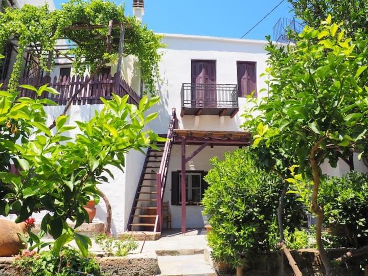 Cycladic House in Skiros Apartment in Euboea