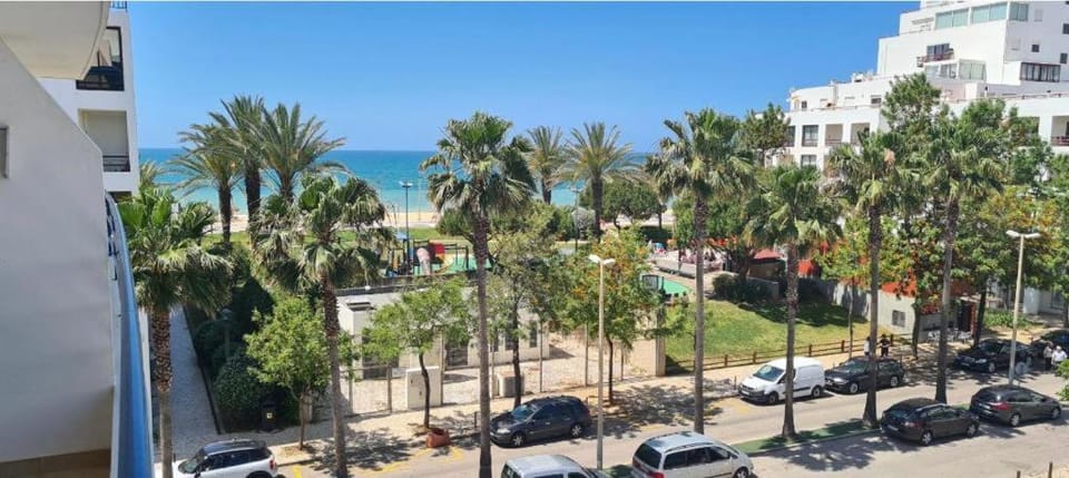 Quarteira beach house Apartment in Quarteira