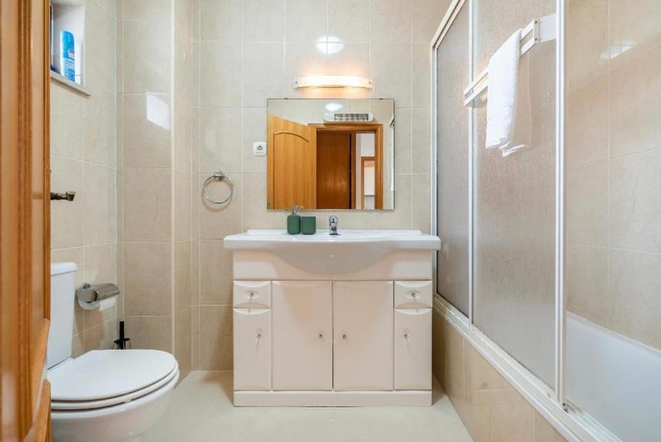 Quarteira beach house Apartment in Quarteira