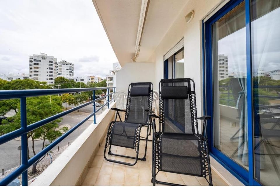 Quarteira beach house Apartment in Quarteira