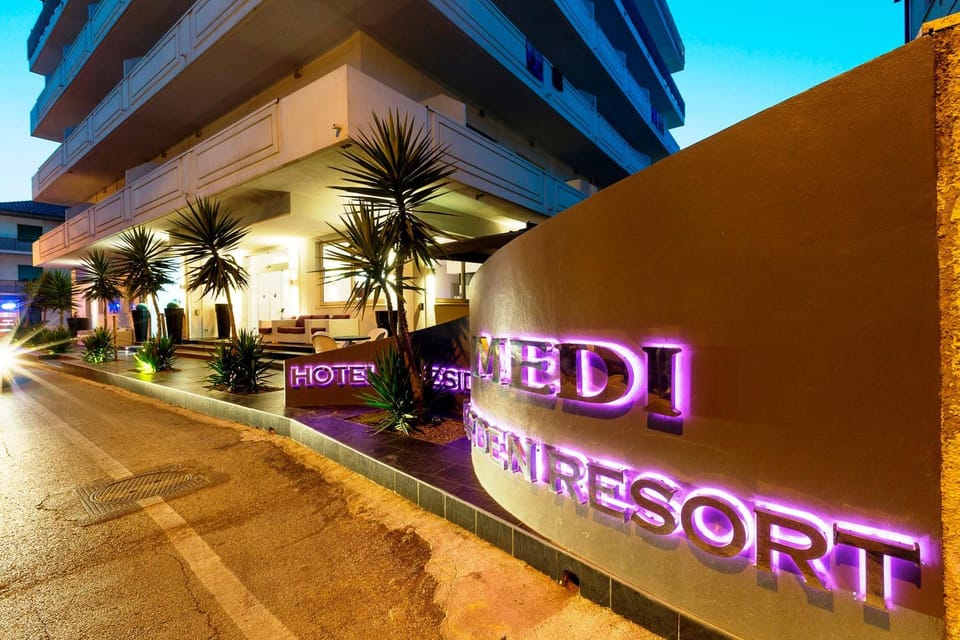 Facade/entrance, Property logo or sign
