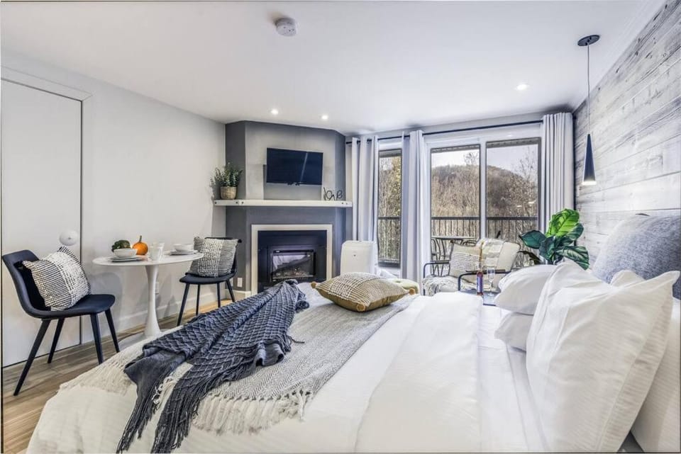 Studio LIV203 by Gestion ELITE Apartment in Mont-Tremblant