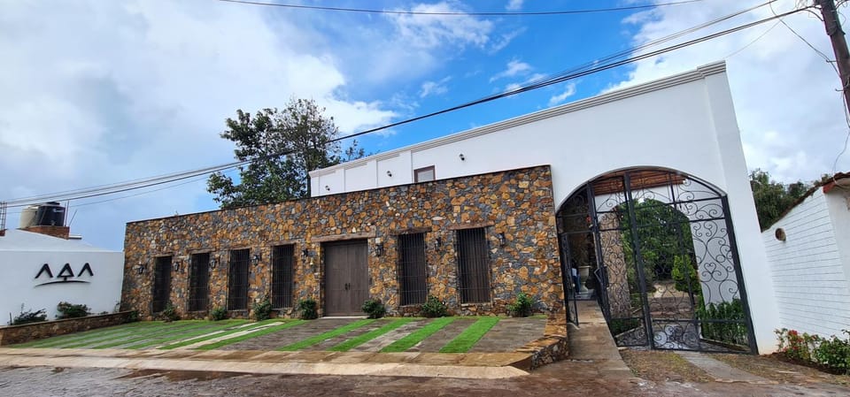Quinta Tere Hotel & Gallery Hotel in State of Michoacán