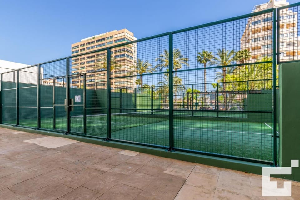 Tennis court