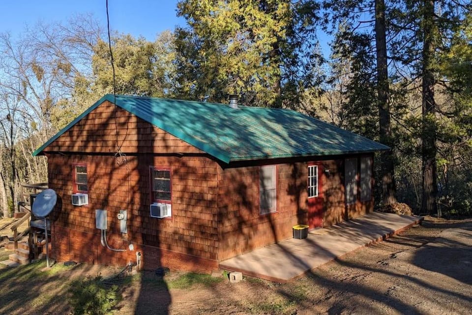Gilmore Cabin Cabin in Sierra Nevada