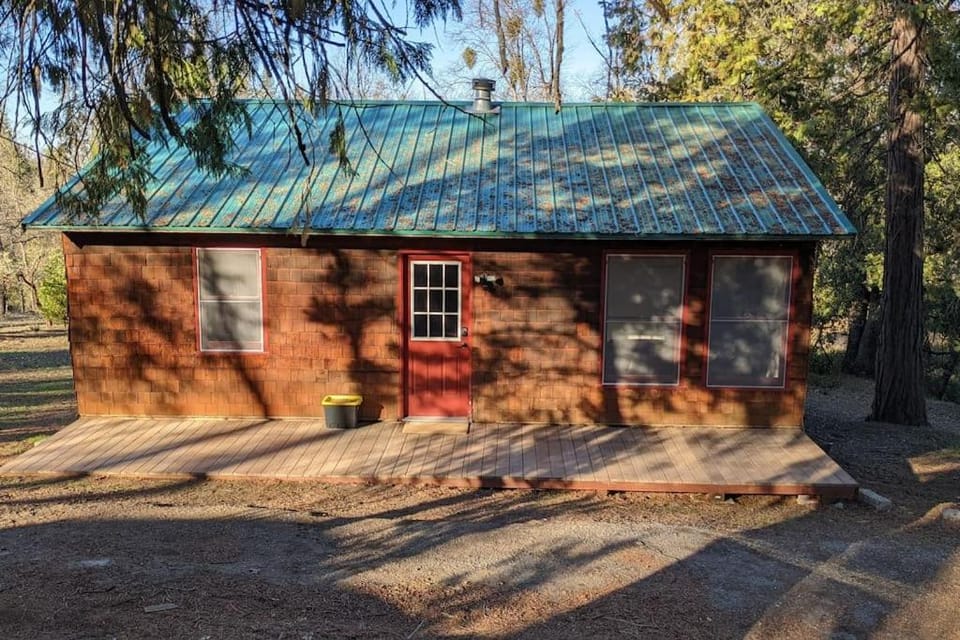 Gilmore Cabin Cabin in Sierra Nevada