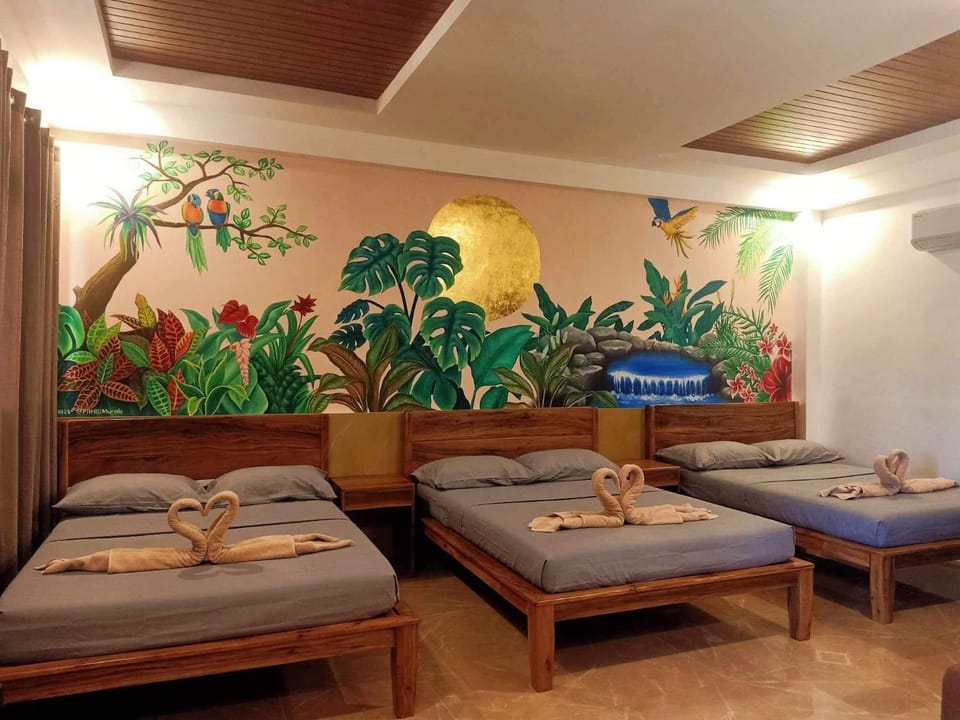 Photo of the whole room, Bedroom