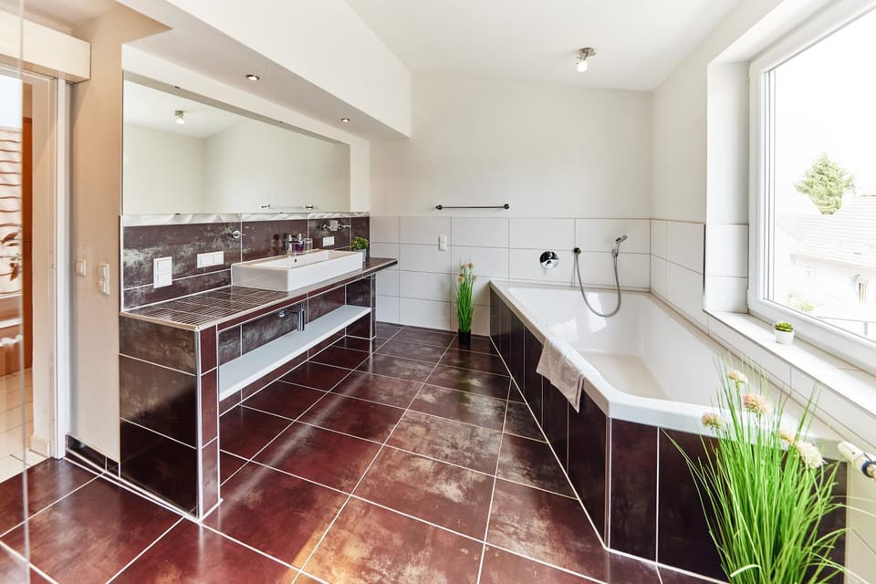 Bathroom, Bath