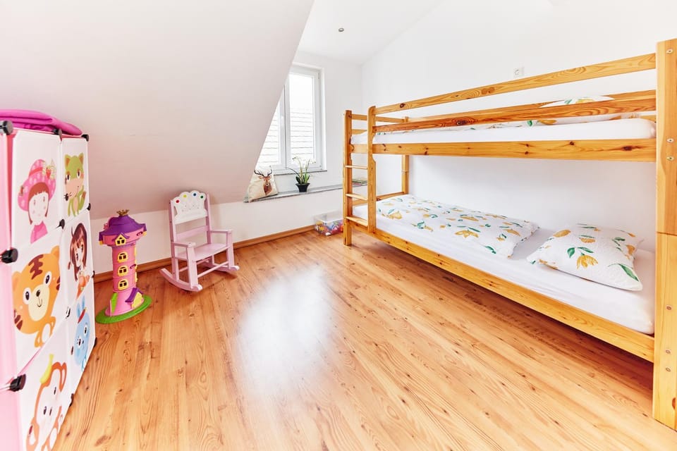 Game Room, Photo of the whole room, Bedroom, bunk bed
