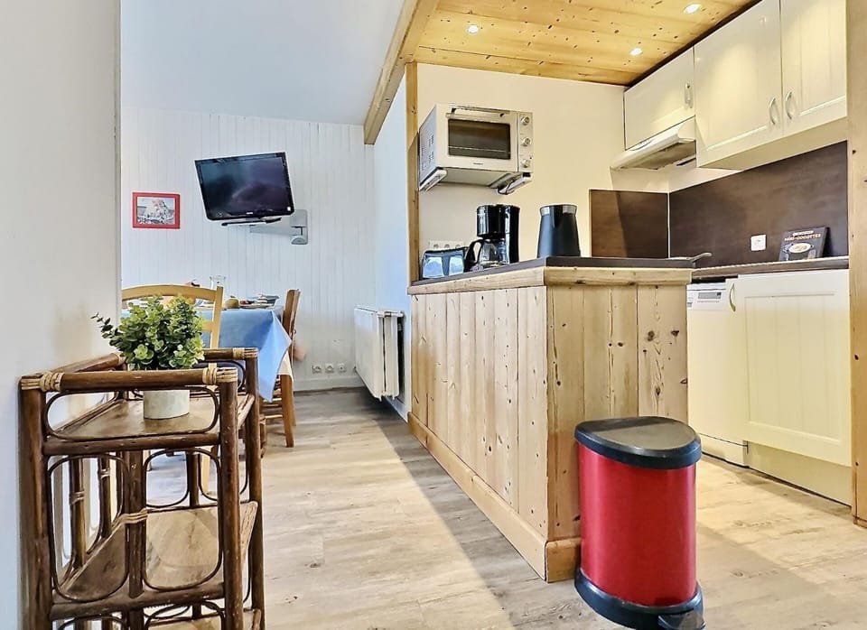 Résidence Les Roches Rouges A Ou B - Appartement agréable de 4 pièces pour 8 personnes à Tignes proche des commerces et des pistes dans le quartier du Lavachet MAE-1994 Apartment in Tignes